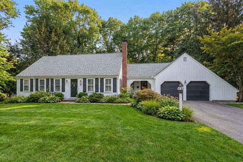 22 Longmeadow Rd, Hingham, MA, 02043-3438 | Card Image