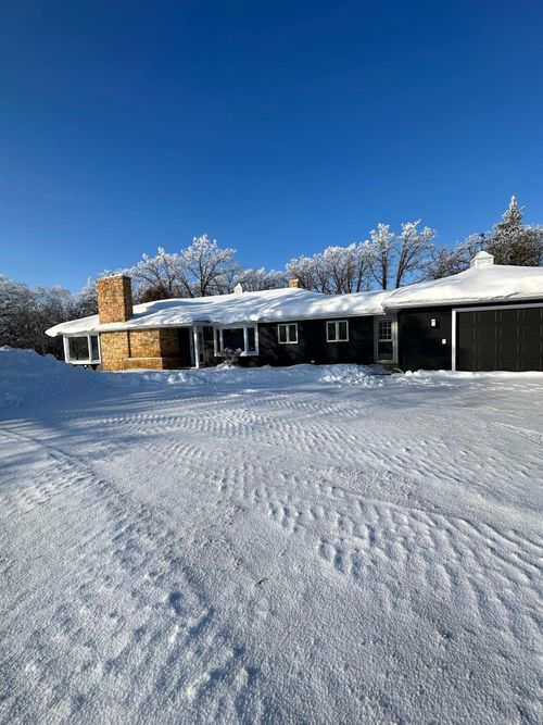 411 Cleveland Avenue E, Karlstad, MN, 56732 | Card Image