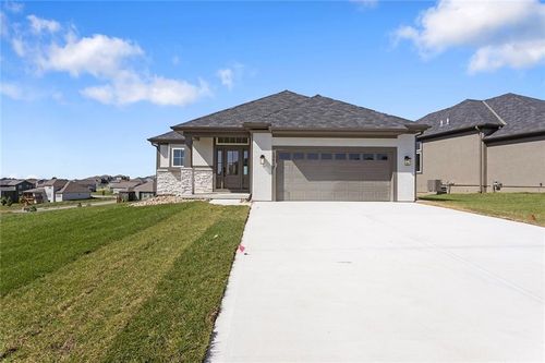 13614 Timothy Cir, Kearney, MO, 64060-3402 | Card Image