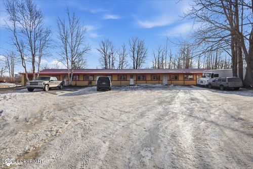 375 N Valley Way, Palmer, AK, 99645-6174 | Card Image