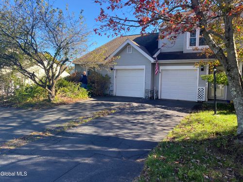 7 Sandra Ln, Rensselaer, NY, 12144-9664 | Card Image