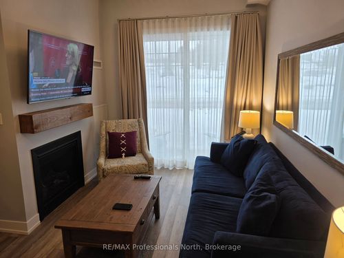 118-25 Pen Lake Point Rd, Huntsville, ON, P1H1A9 | Card Image