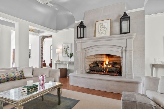 14946 Edgewater Dr, House other with 6 bedrooms, 7 bathrooms and null parking in Northport AL | Image 4