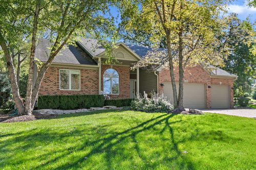 1000 Dakota Dr, Woodstock, IL, 60098-8900 | Card Image