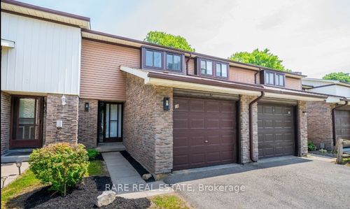 18-221 Ormond Dr, Oshawa, ON, L1G6T7 | Card Image