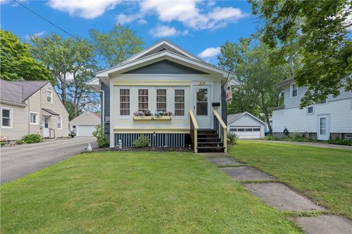 309 North Ave, Webster, NY, 14580-3122 | Card Image