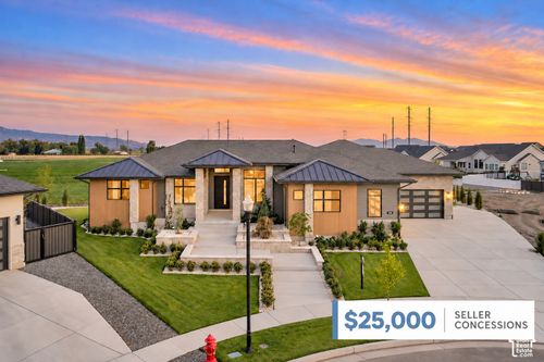 538 S 1400 W, Farmington, UT, 84025-5106 | Card Image