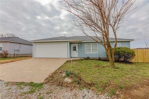 22063 Annette Dr, Siloam Springs, AR, 72761-9092 | Card Image