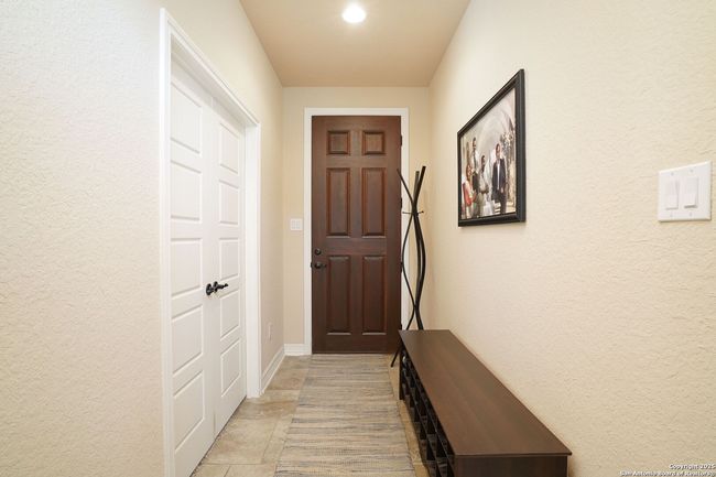228 Comanche Trl, House other with 4 bedrooms, 3 bathrooms and null parking in Cibolo TX | Image 5