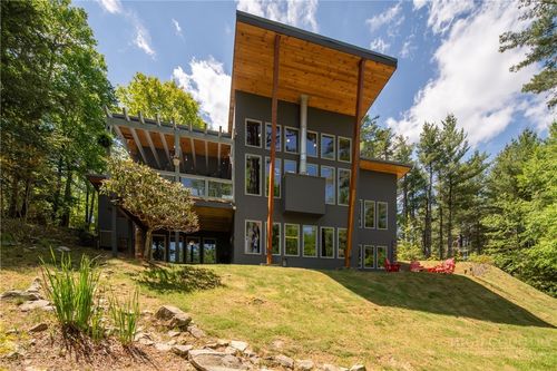 127 Bitter Root Dr, Blowing Rock, NC, 28605-8311 | Card Image