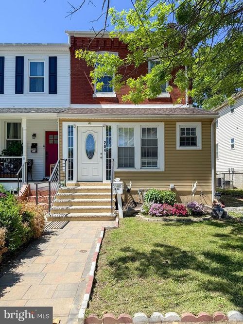 204 Barker Ave, SHARON HILL, PA, 19079-1504 | Card Image