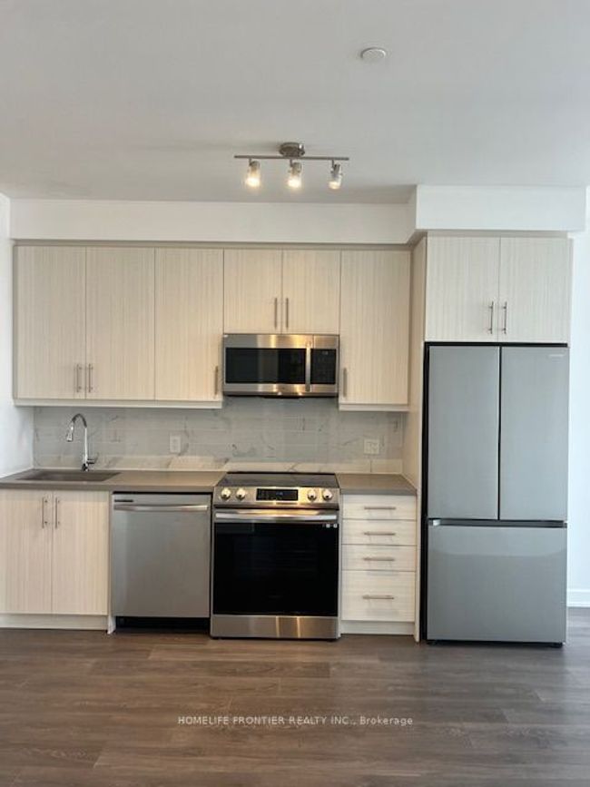 1906 - 95 Oneida Cres, Condo with 1 bedrooms, 1 bathrooms and 1 parking in Richmond Hill ON | Image 11
