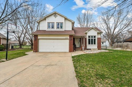 1135 N Manchester Ct, Wichita, KS, 67212 | Card Image