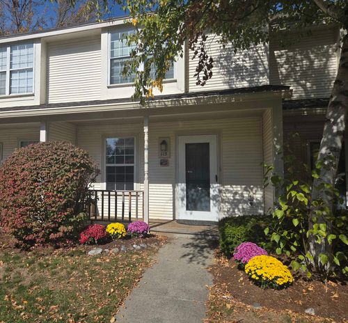 115 Rivers Edge Dr, Burlington, VT, 05408-1852 | Card Image