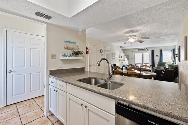 UNIT-236 - 14802 Windward Dr, Condo with 2 bedrooms, 3 bathrooms and null parking in Corpus Christi TX | Image 9