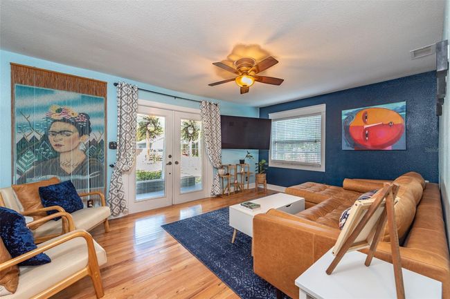 5905 N Eustace Ave, House other with 3 bedrooms, 2 bathrooms and null parking in TAMPA FL | Image 9