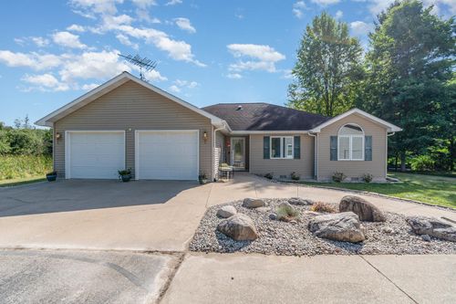 792 N Rolland Rd, Weidman, MI, 48893-9613 | Card Image