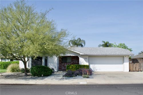 1721 Holland Ave, Clovis, CA, 93611 | Card Image