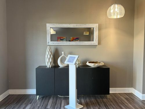 e114-4 9th Ave, Shalimar, FL, 32579-1742 | Card Image