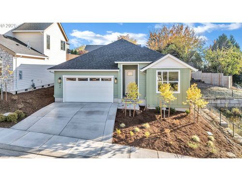 996 E Rork Ct, Newberg, OR, 97132-4500 | Card Image