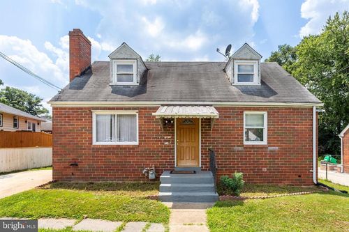 4702 68th Ave, HYATTSVILLE, MD, 20784-1404 | Card Image