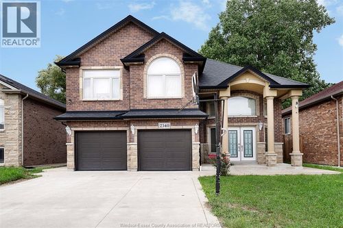 NONE - 2340 Rankin Ave, House with 6 bedrooms, 4 bathrooms and null parking in Windsor ON | Card Image