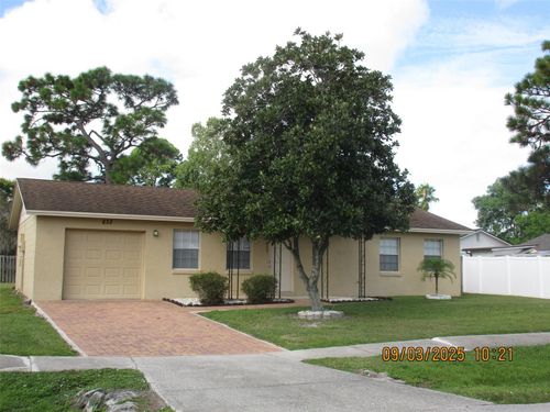 833 Florida Pkwy, KISSIMMEE, FL, 34743-9606 | Card Image