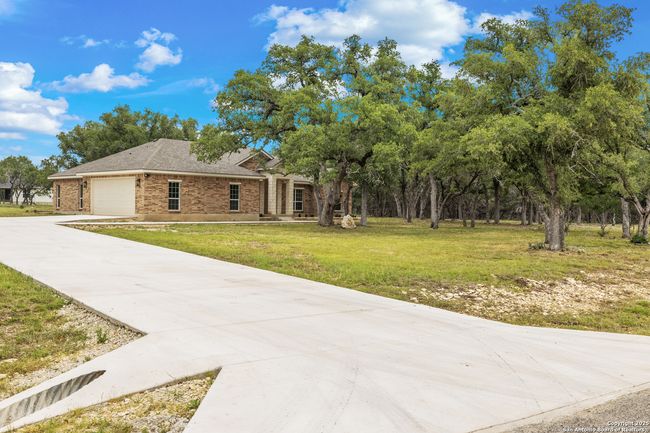 331 Restless Wind, House other with 4 bedrooms, 2 bathrooms and null parking in Spring Branch TX | Image 34