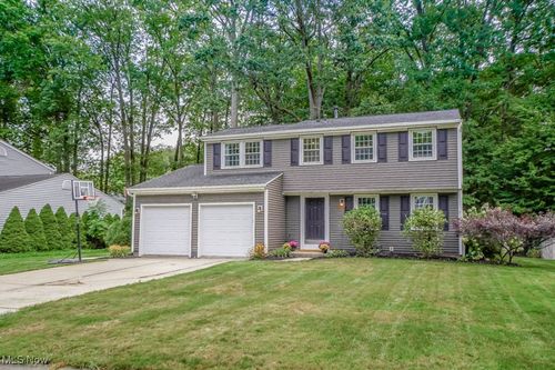 4227 Baird Rd, Stow, OH, 44224-3605 | Card Image