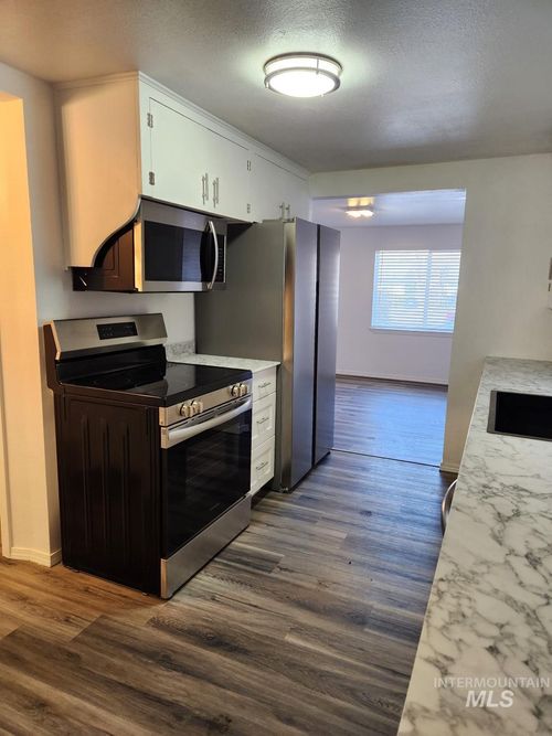 1124 7th Ave N, Payette, ID, 83661-2208 | Card Image