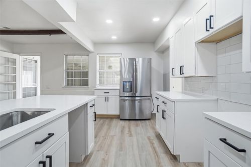 3825 Old Faithful Ct, Irving, TX, 75062-3021 | Card Image