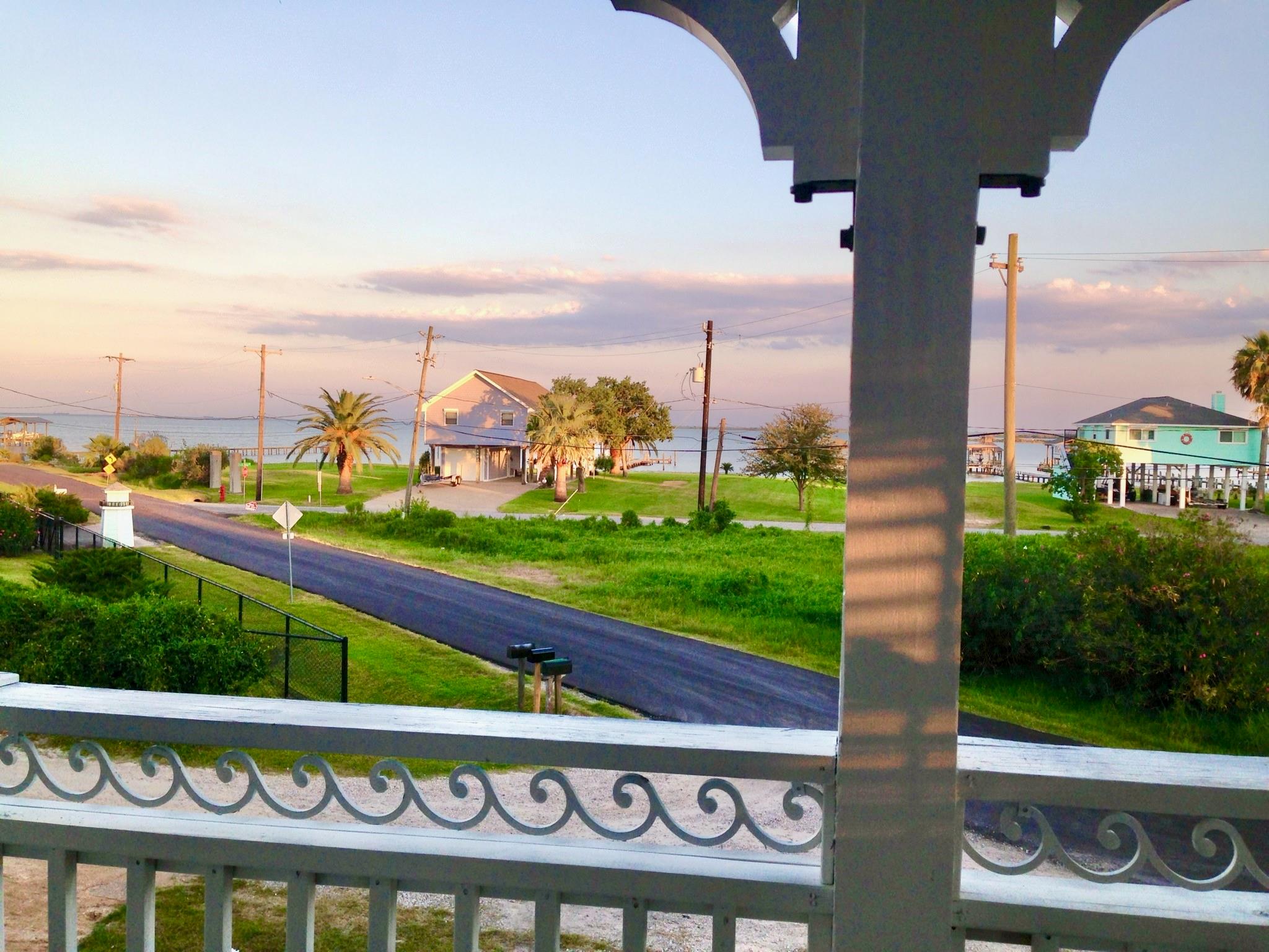 Residential Lease in San Leon 2