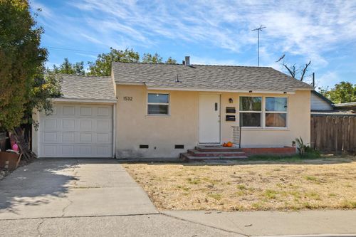 1532 Teresa St, Modesto, CA, 95350-3856 | Card Image