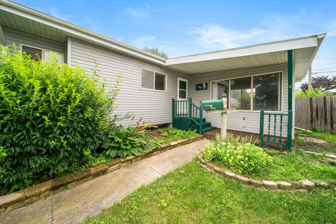 19th Ave, Kenosha, WI 53140