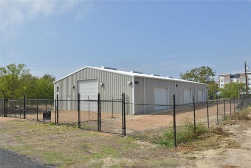 16306 Terrace Dr, Austin, TX, 78728-1154 | Card Image