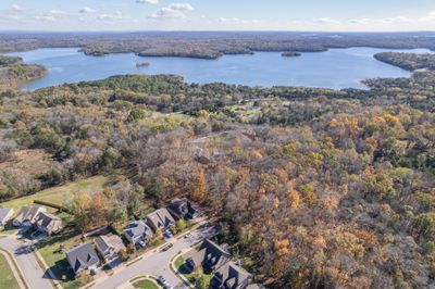 Just 3 minute drive to drop your boat into the water at Percy Priest Lake | Image 3