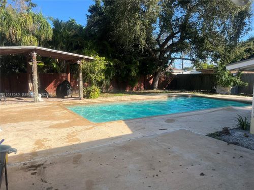 9755 Sw 165th Ter, Miami, FL, 33157-3334 | Card Image