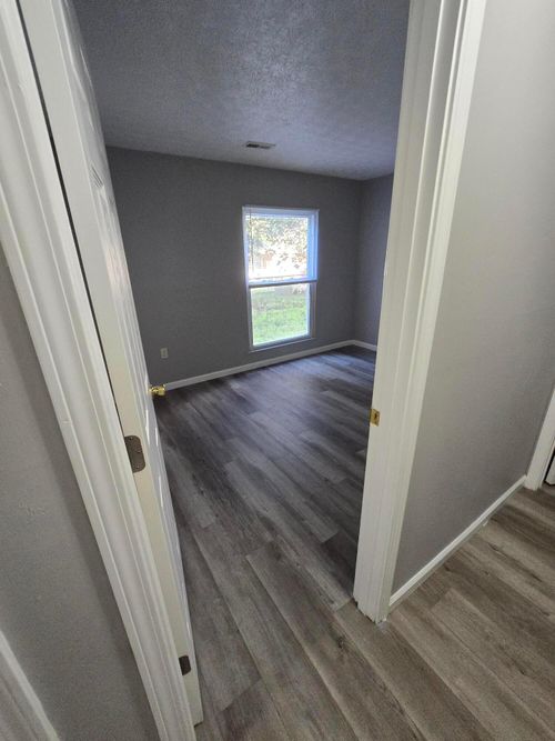 3212-3210-3212 Independence St, Grove City, OH, 43123-1712 | Card Image