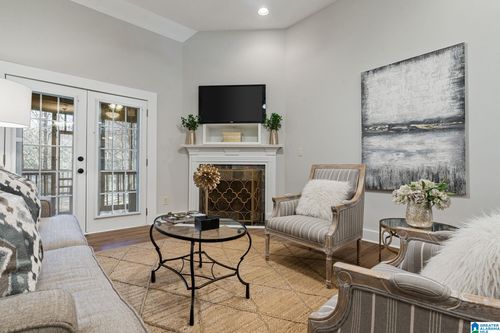 3981 Graham Dr, Irondale, AL, 35210-2189 | Card Image