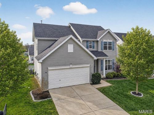 100 Wyndcrest Ct, Lake St Louis, MO, 63367-4368 | Card Image