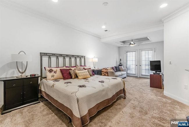 1201 Wickham Ter, Condo with 2 bedrooms, 2 bathrooms and null parking in Clifton NJ | Image 4