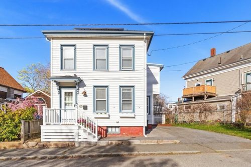3 Acacia St, Gloucester, MA, 01930-2605 | Card Image