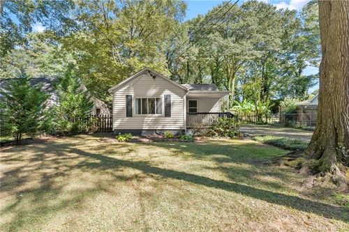 701 Milton St, Scottdale, GA, 30079-1015 | Card Image