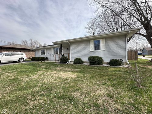 105 S Green St, Bainbridge, IN, 46105-5511 | Card Image
