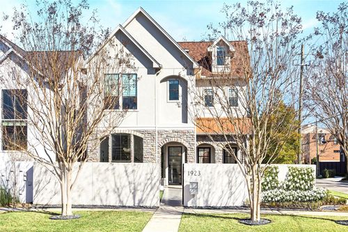 1923 Elmen St, Houston, TX, 77019-6105 | Card Image