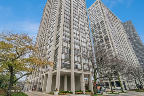 405-5455 N Sheridan Road, Chicago, IL, 60640 | Card Image