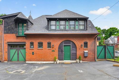 ch100-3438 Russell Blvd, Saint Louis, MO, 63104-1578 | Card Image
