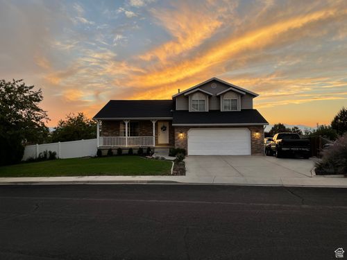 272 S Ridgecrest Dr, Orem, UT, 84058-5208 | Card Image