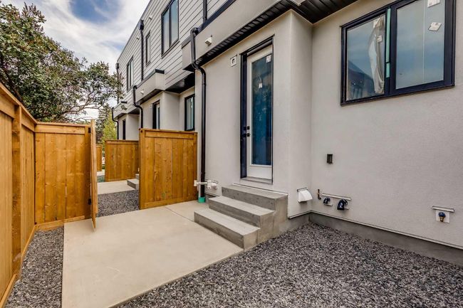 3927 65 St Nw, Townhouse with 3 bedrooms, 3 bathrooms and 1 parking in Calgary AB | Image 28