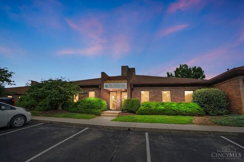 4735 Cornell Rd, Blue Ash, OH, 45241-7414 | Card Image
